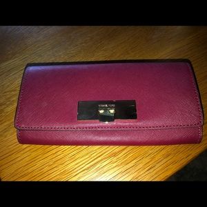 Michael Kors Callie Carryall Wallet Cherry